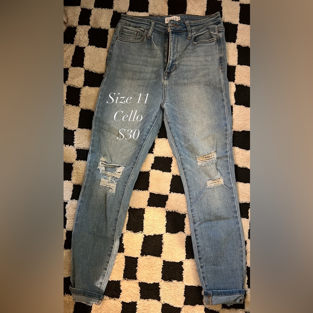 Cello size 11